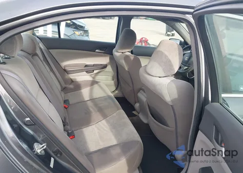 2010 Honda Accord 2.4 Lx z USA, uszkodzony, nr VIN 1HGCP2F33AA055058